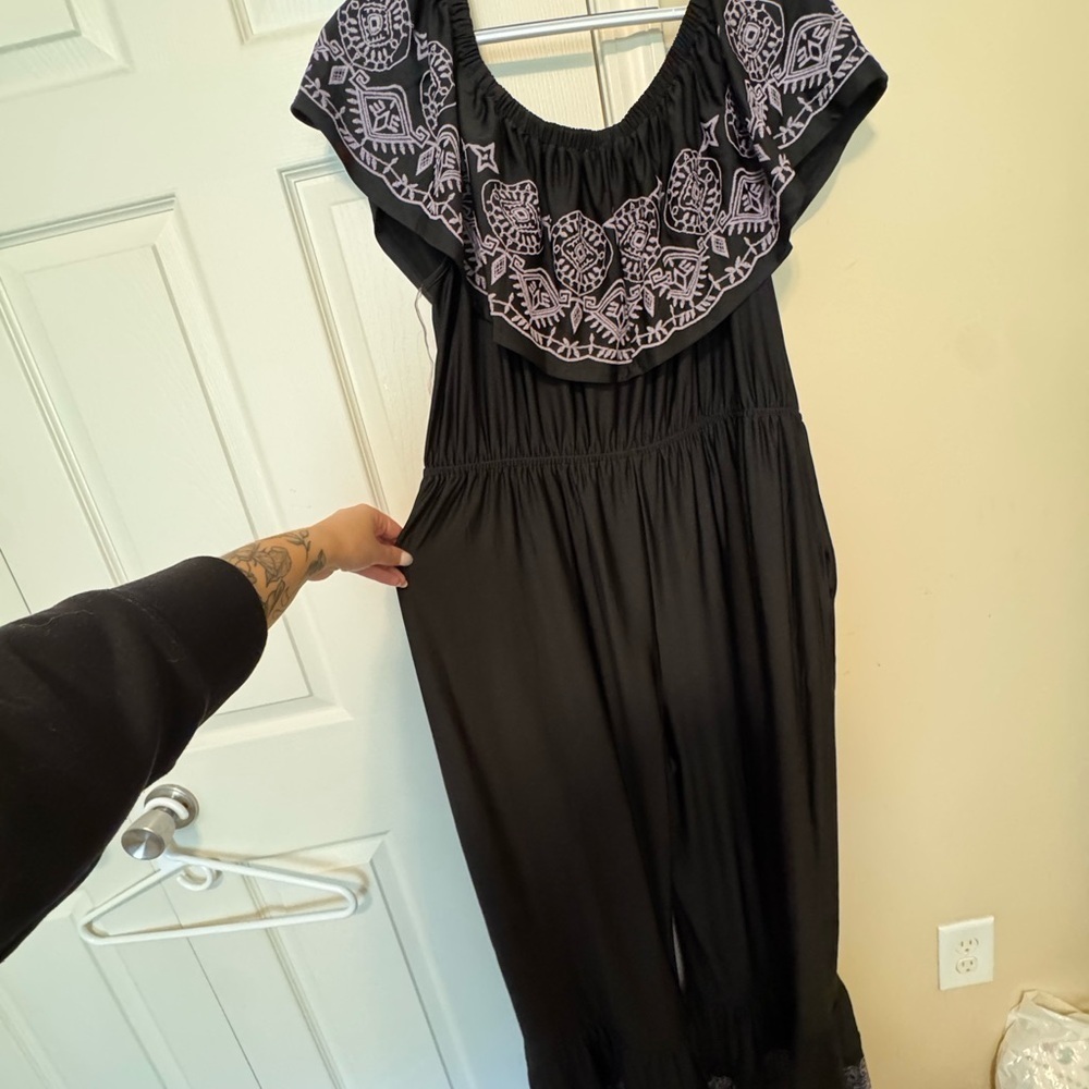 Cato Black and White Jumpsuit - Picture 4 of 5